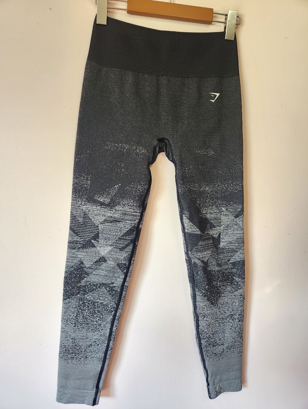 Gymshark Geo Seamless High Waisted Activewear Workout Leggings Charcoal Grey S
